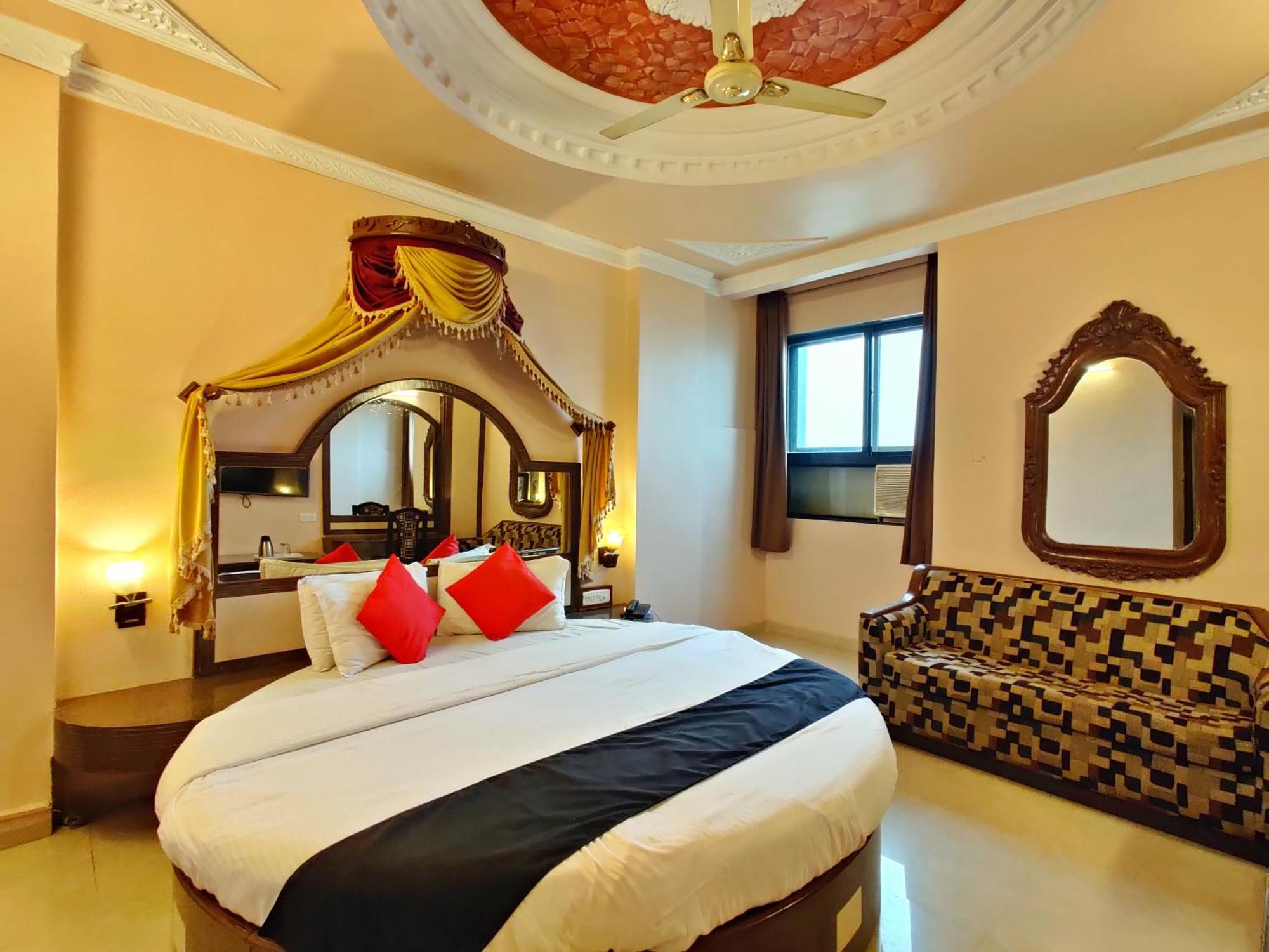 Hotel Pratap Heritage ماهاباليشوار المظهر الخارجي الصورة